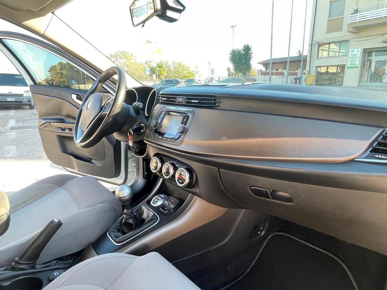 Alfa Romeo Giulietta 1.6 JTDm-2 105 CV Exclusive