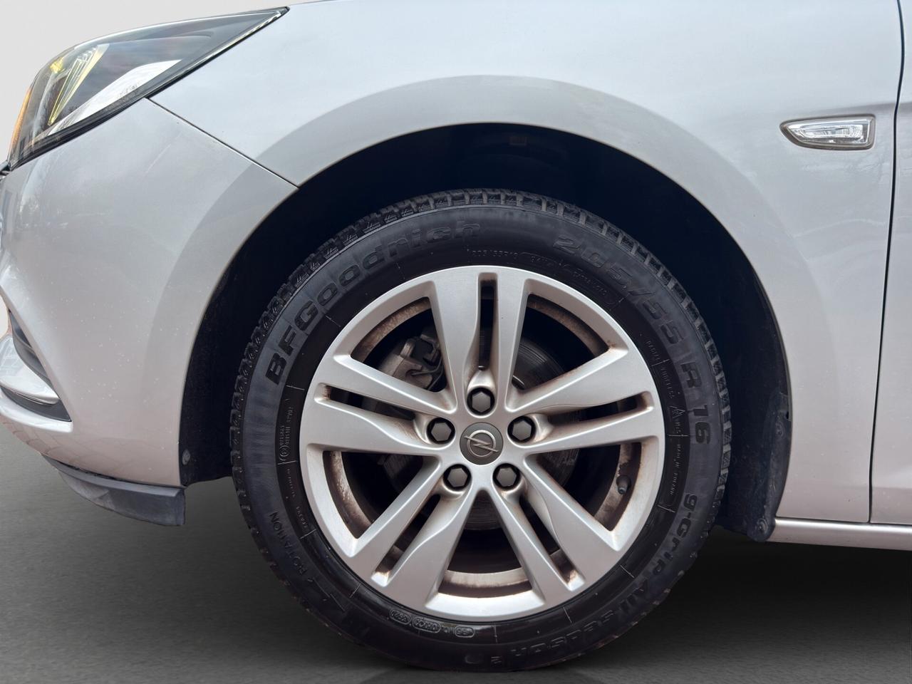 Opel Astra 1.6 CDTi 5 porte Business