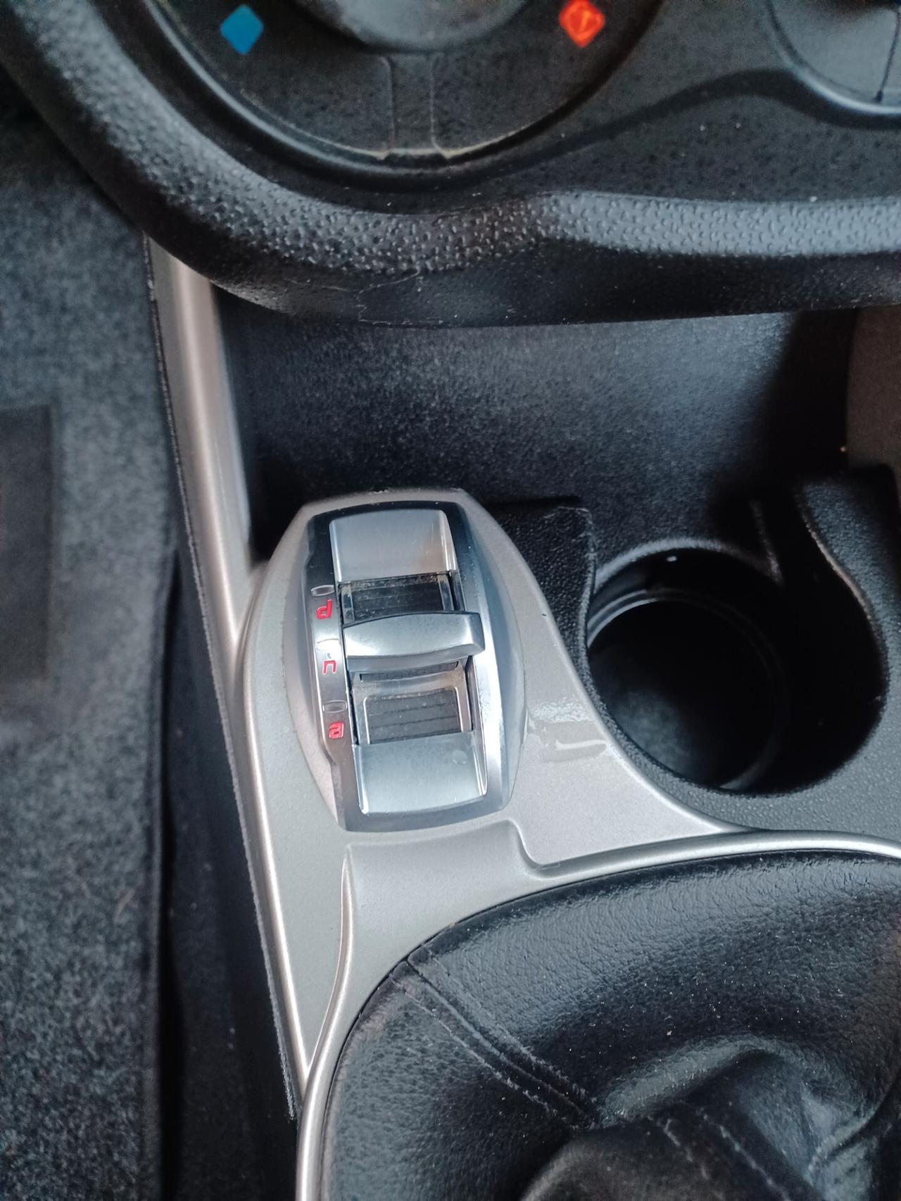 Alfa Romeo MiTo 1.3 JTDm DISTINCTIVE 2014