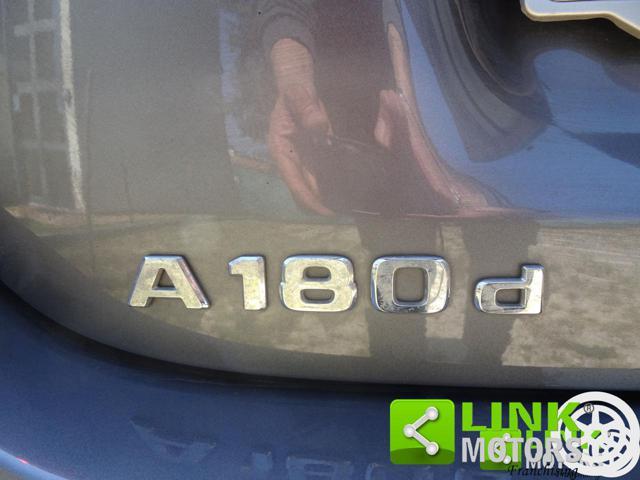MERCEDES-BENZ A 180 SPORT