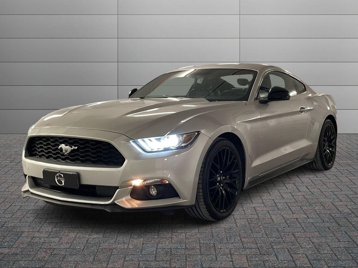 FORD Mustang VI 2015 Fastback - Mustang Fastback 2.3 ecoboost 317cv auto
