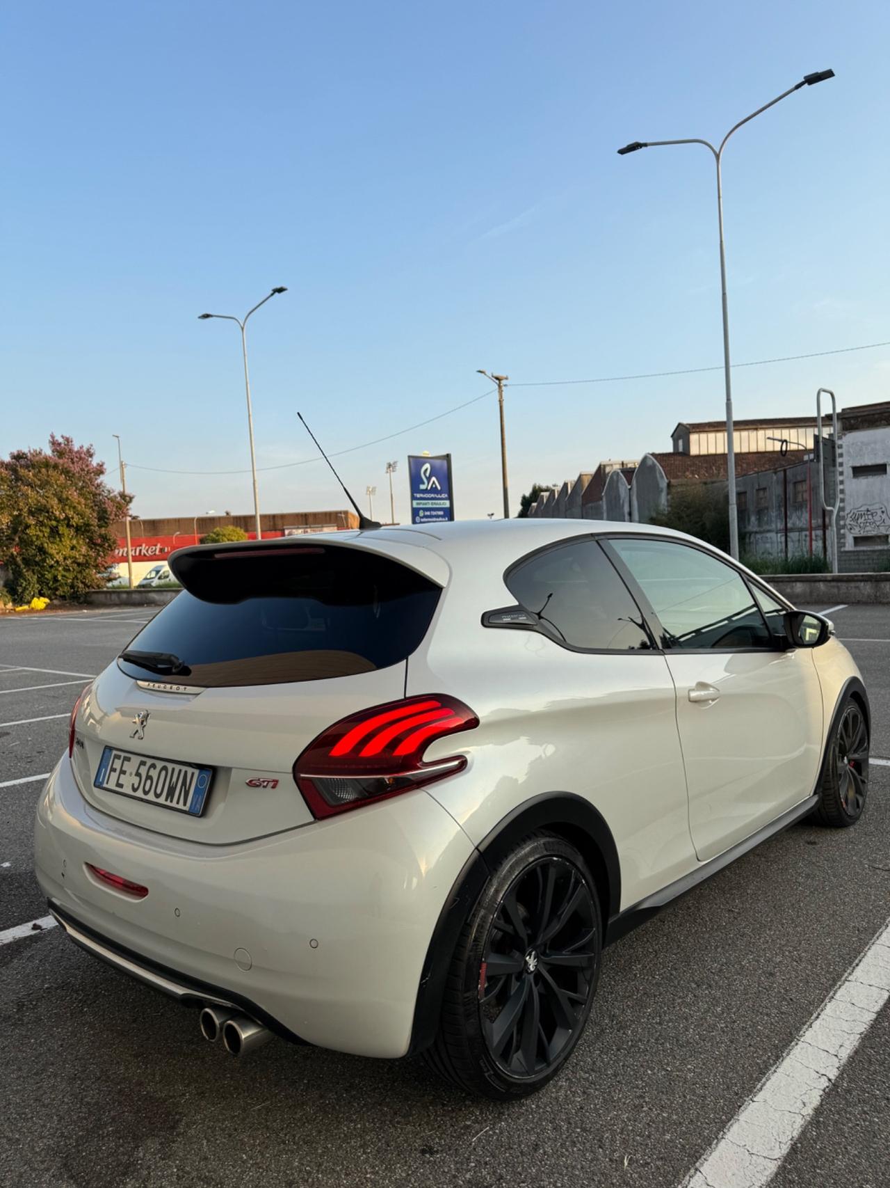 Peugeot 208 THP S&S 3 porte GTi by PS