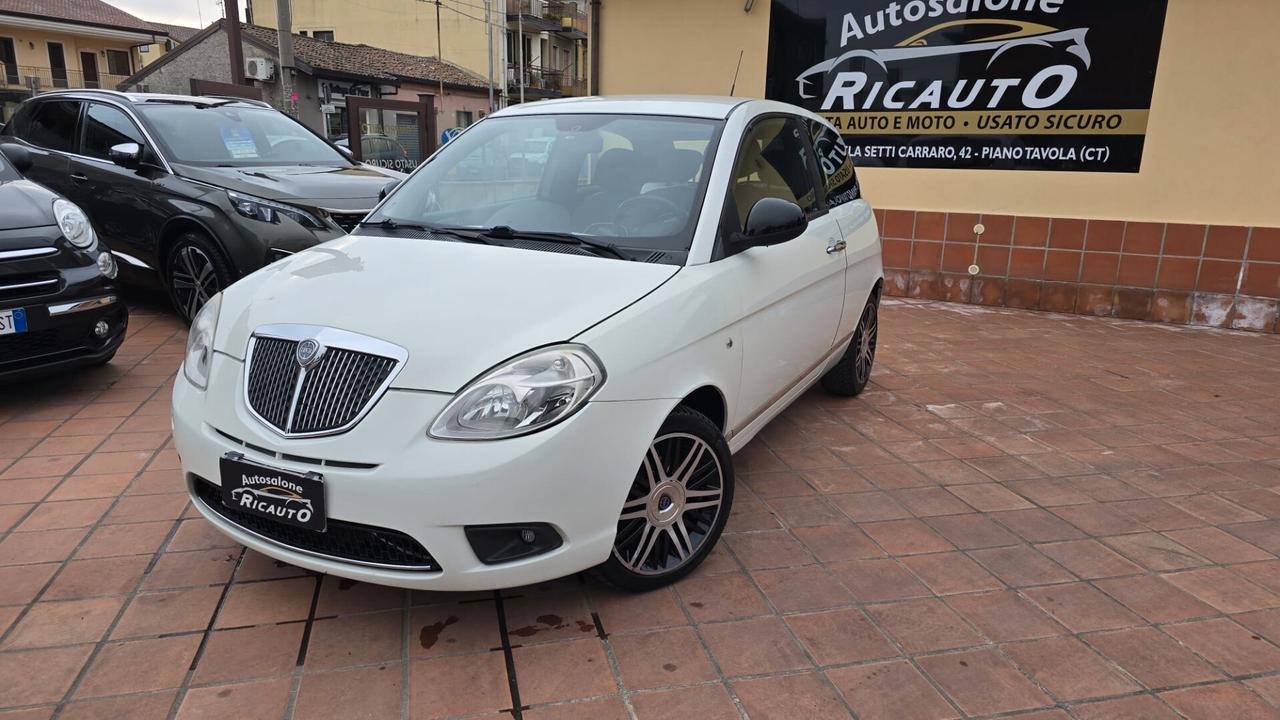 Lancia Ypsilon 1.3 MJT 75 CV Elle