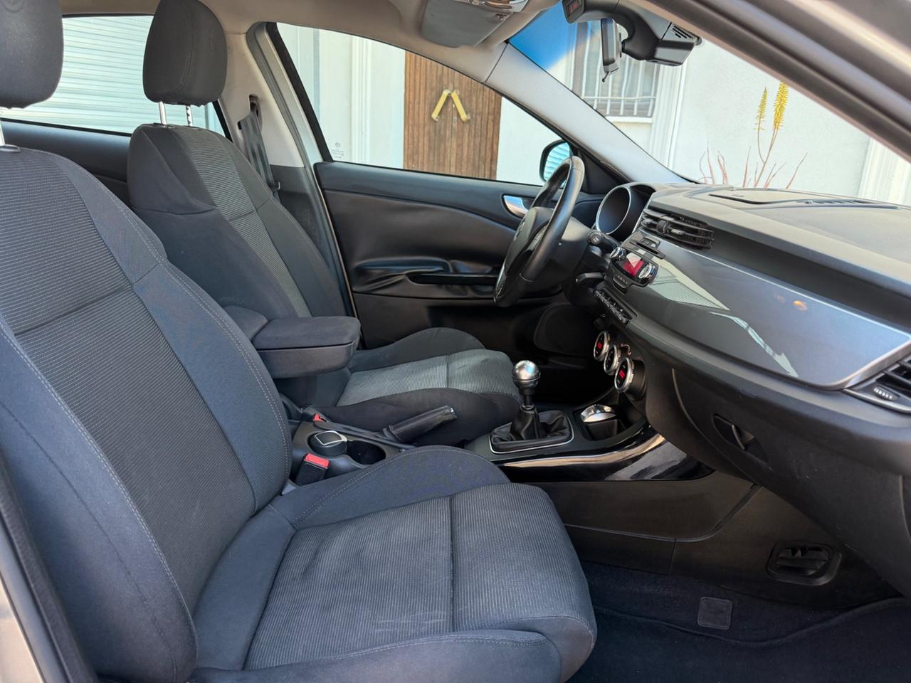 Alfa Romeo Giulietta 1.6 JTDm-2 105 CV Distinctive
