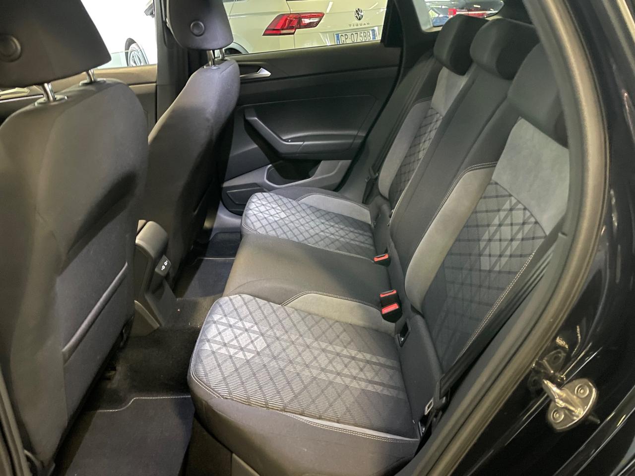 Volkswagen Taigo 1.0 TSI 115 CV DSG R-Line