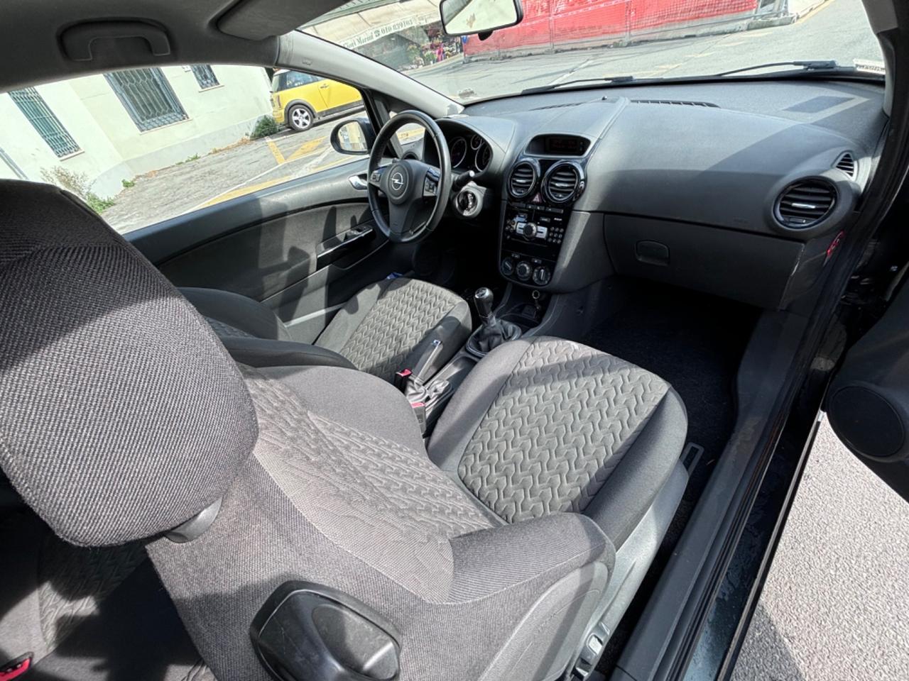 Opel Corsa 1.2 85CV 3 porte GPL-TECH b-color