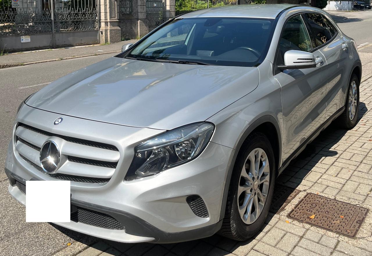 MERCEDES-BENZ GLA 180 CAMBIO AUTOMATICO - EURO 6