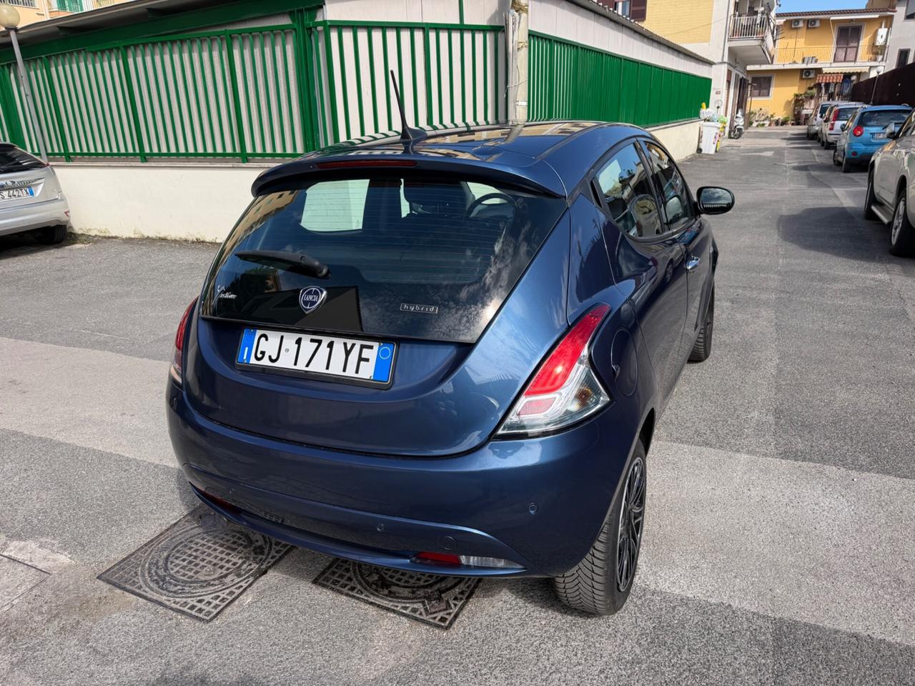 Lancia Ypsilon 1.0 FireFly 5 porte S&S Hybrid Alberta Ferretti