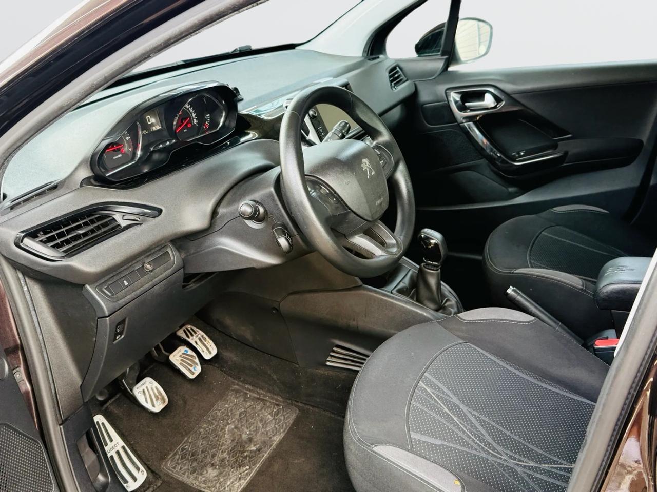 Peugeot 208 1.2 VTI 82 CV *5 PORTE*NEOPATENTATI*