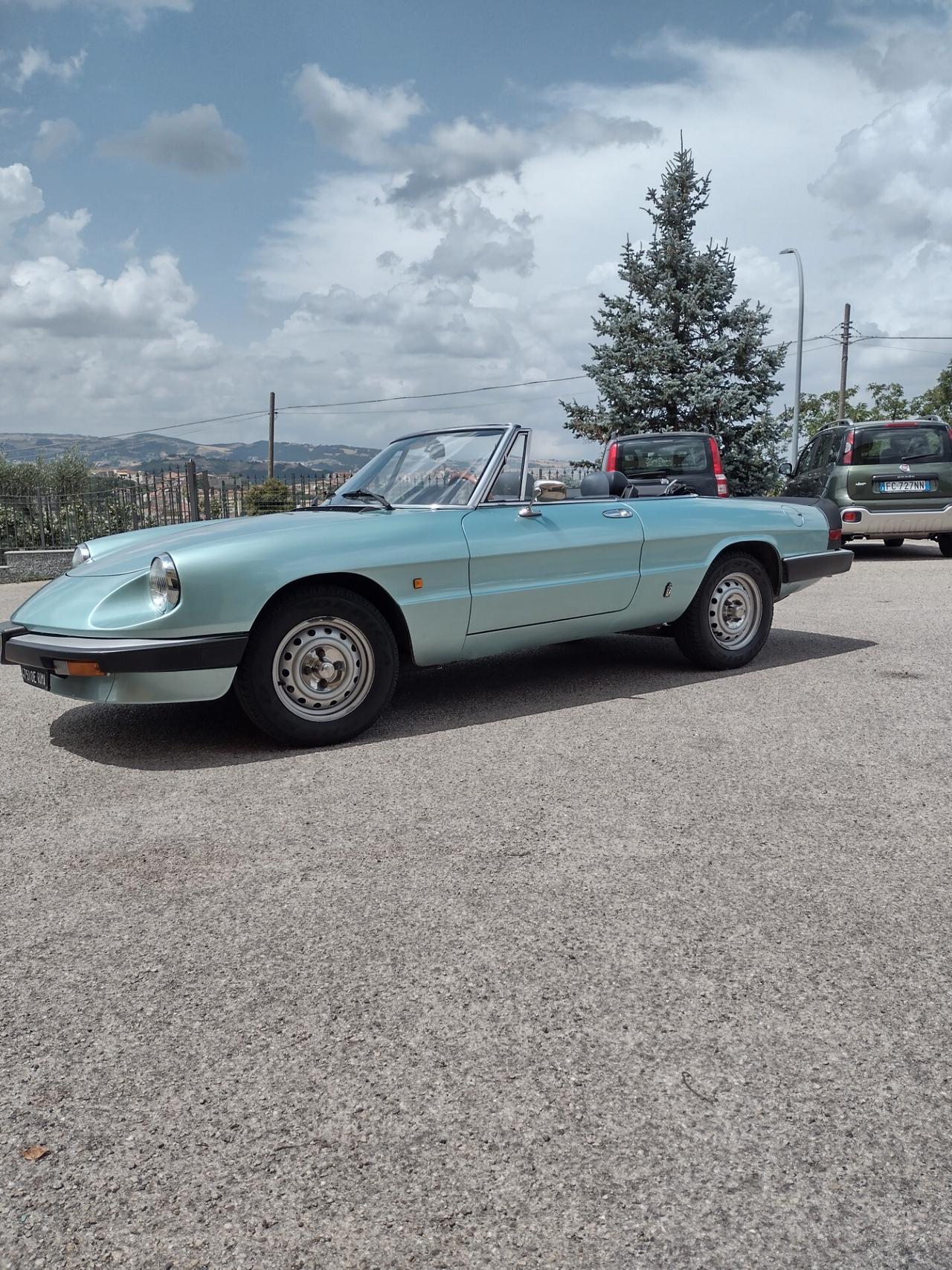 Alfa Romeo Spider 1.6