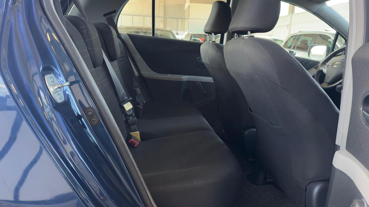 Toyota Yaris 1.0 5 porte Sol