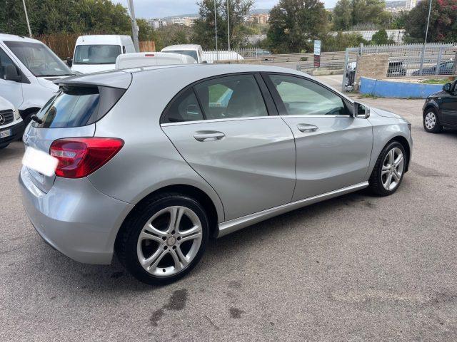 MERCEDES-BENZ A 180 Premium
