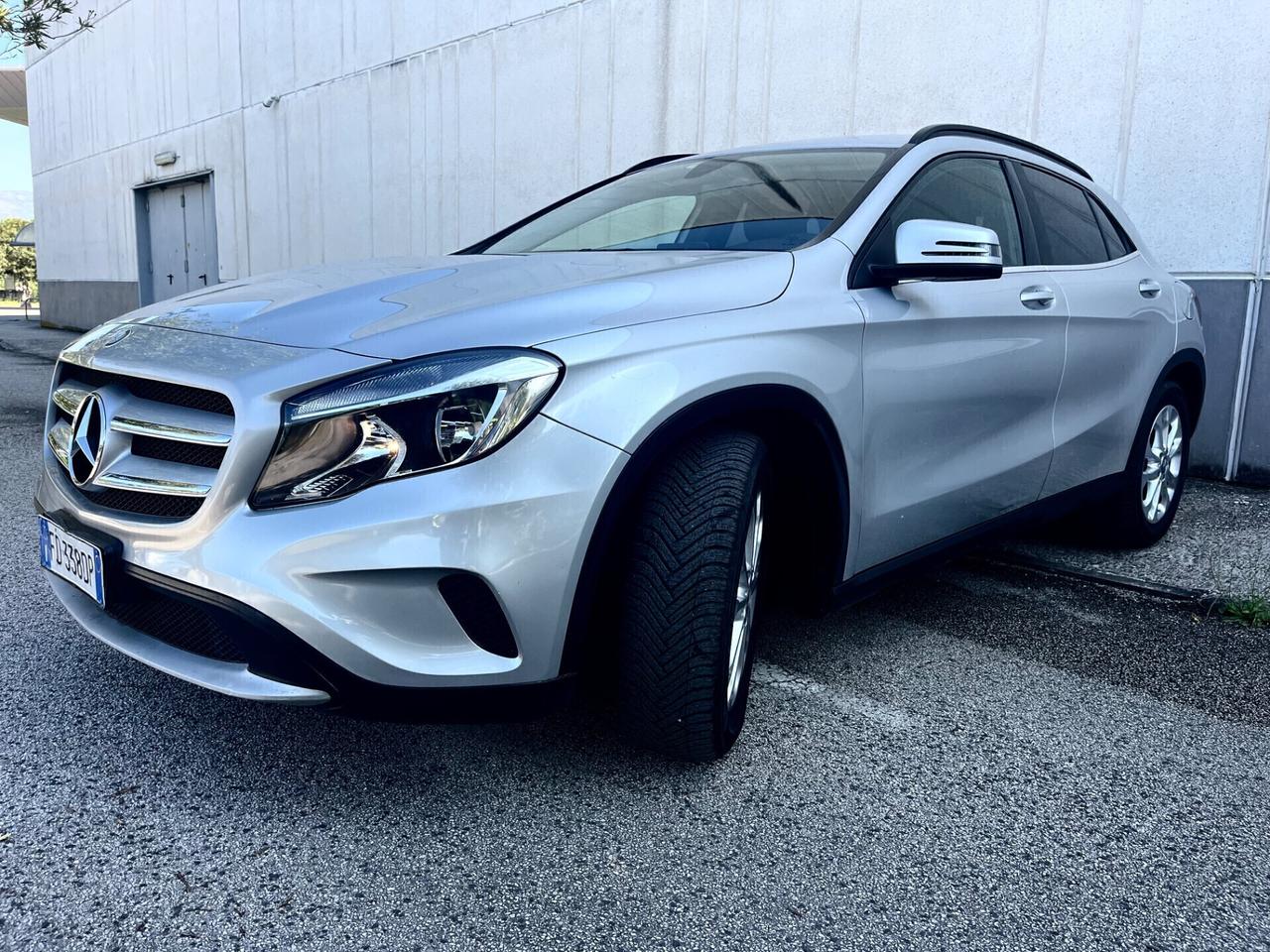 GLA 200 (136cv) MOTORE MERCEDES 4MATIC*AUTOMATICO