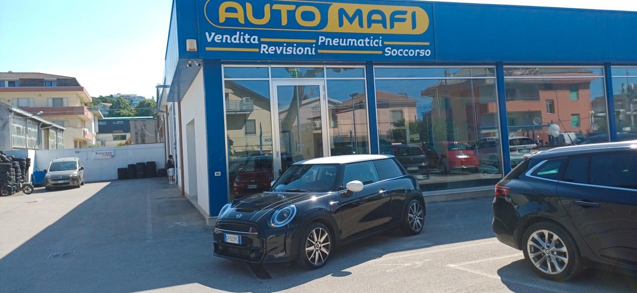 Mini 2.0 Cooper S Resolute