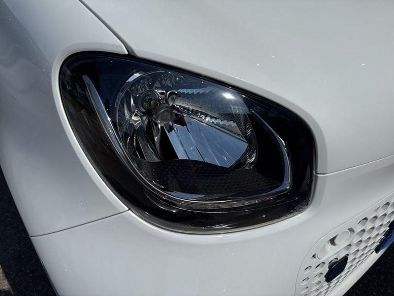 smart fortwo EQ PASSION 22KW
