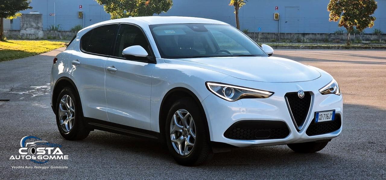 Alfa Romeo Stelvio 2.2 Turbodiesel 160 CV AT8 RWD