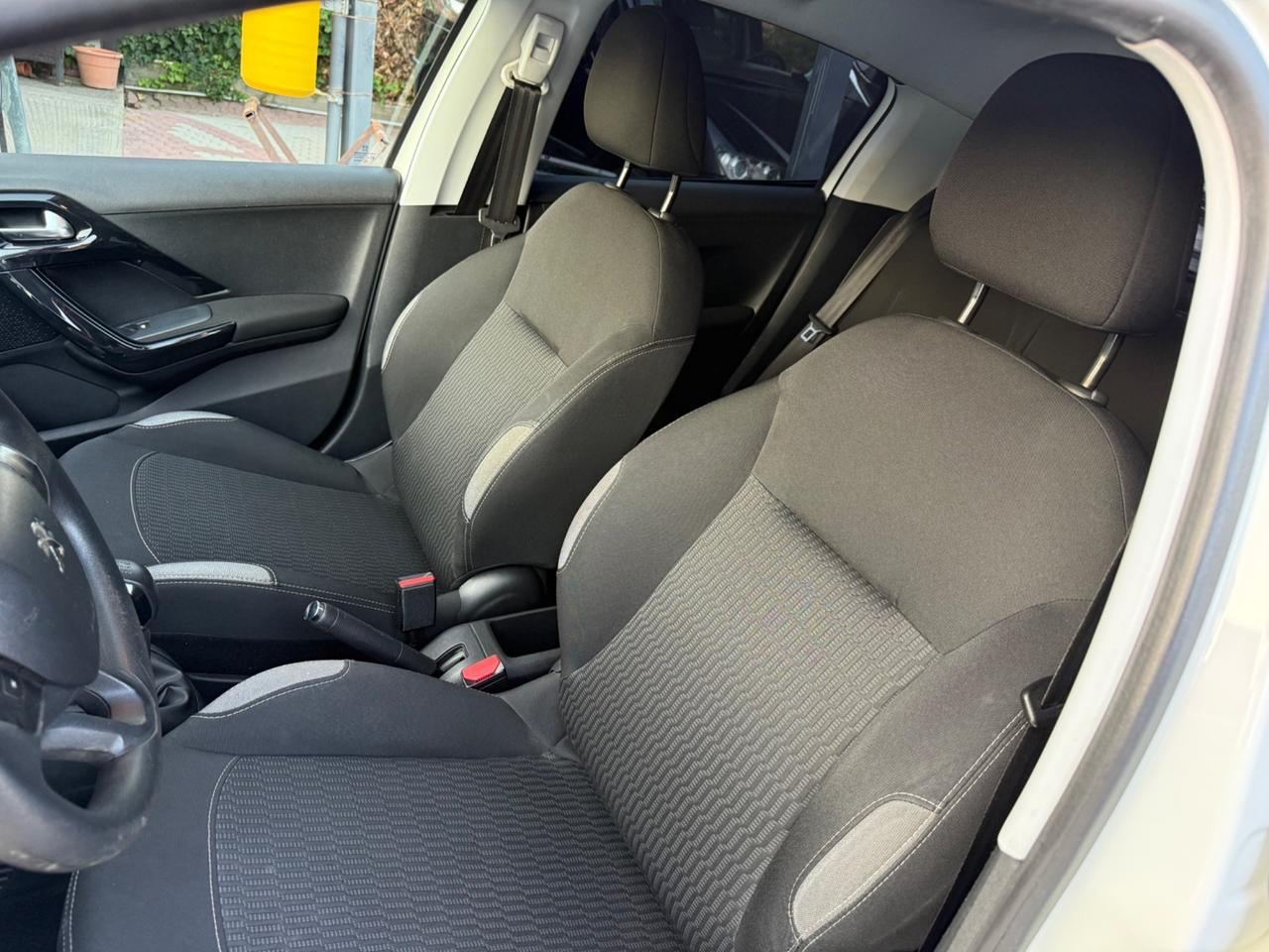Peugeot 208 BlueHDi 75 5 porte KM CERTIF.