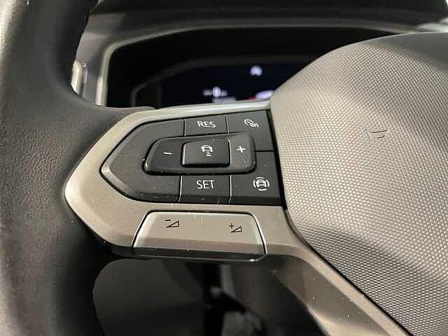 Volkswagen T-Roc 2.0TDI 116CV Style-NEOPATENTATI