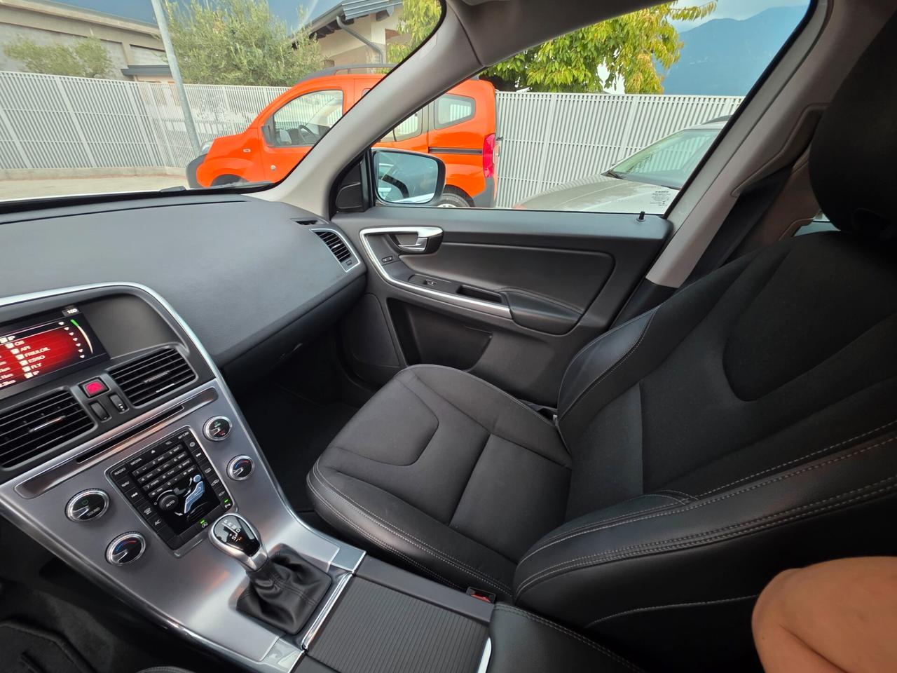Volvo XC 60 XC60 2.0D150cv perfetta e garantita 12M