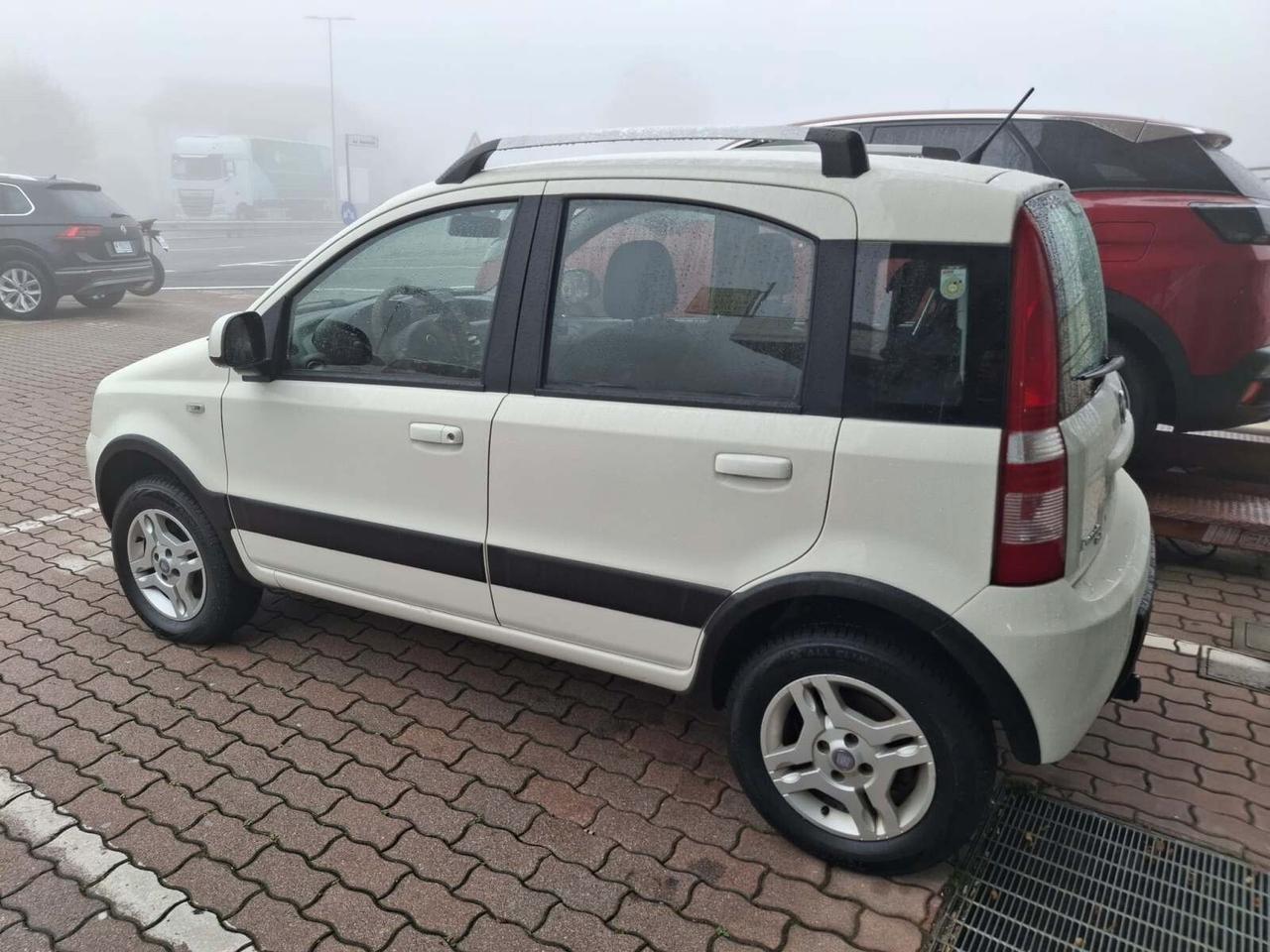 Fiat Panda 1.3 MJT 16V DPF 4x4 Climbing