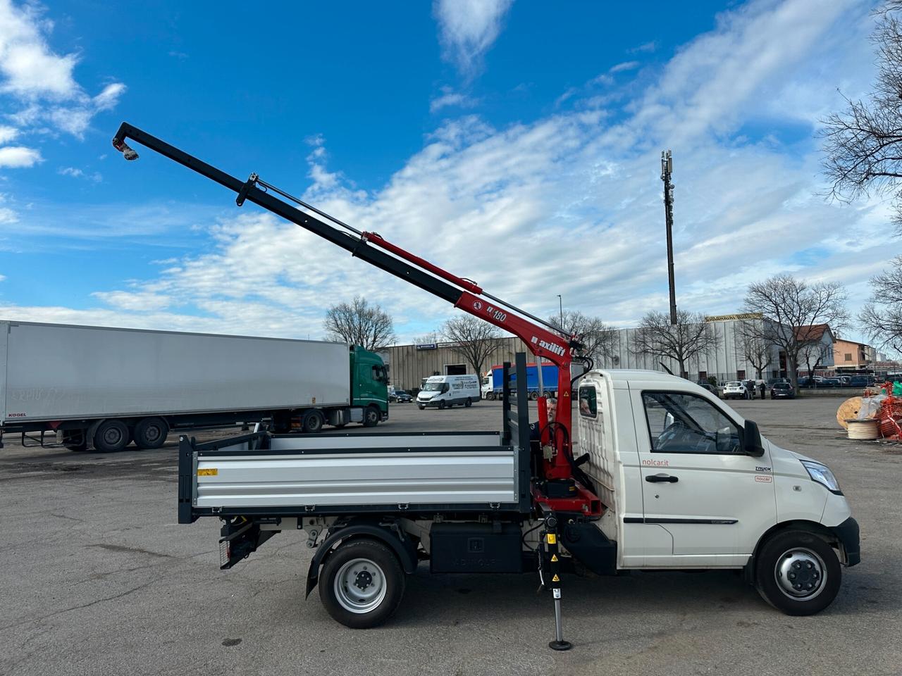 Piaggio Porter NP6 TWB CHAS 325 LR LPG TOP WHITE