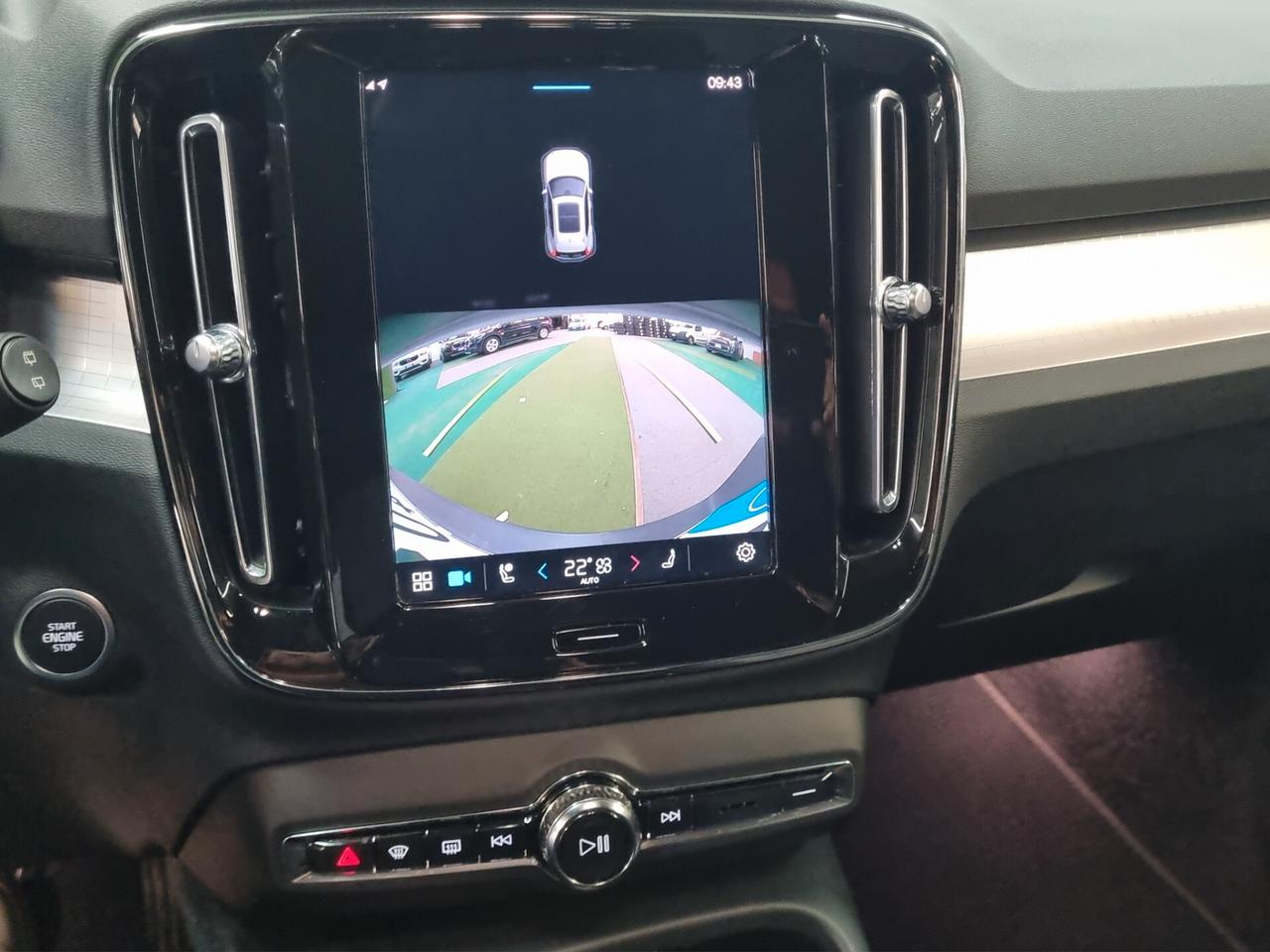 Volvo XC40 B3 automatico Plus Dark