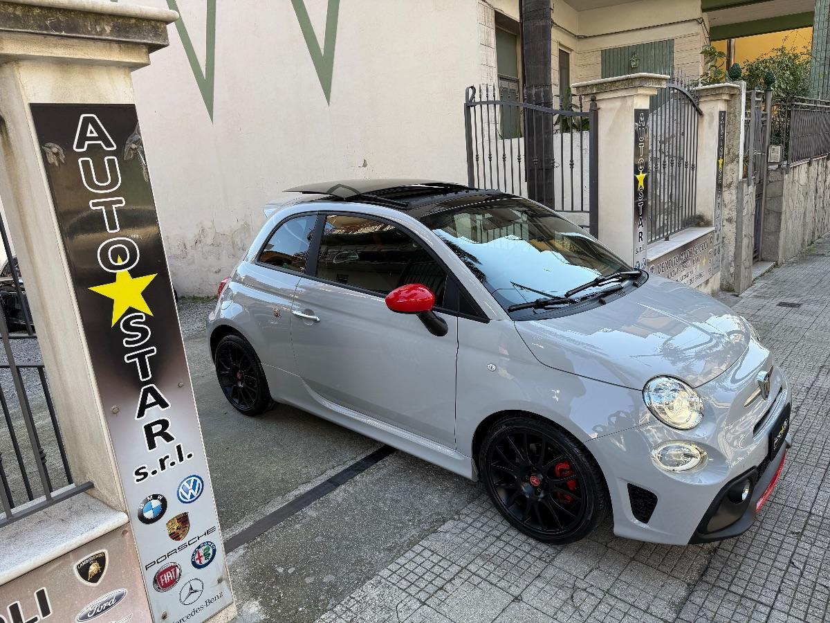 Abarth F595 1.4 Turbo T-Jet 165 CV