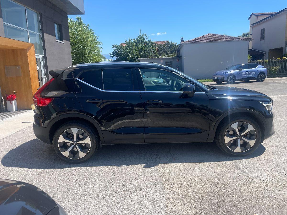VOLVO - XC40 - B4 AWD Geartronic Ultimate Bright