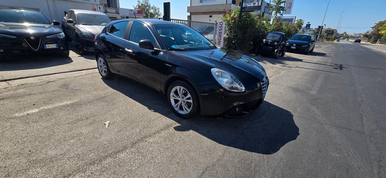 Alfa Romeo Giulietta 1.6 JTDm-2 105 CV Exclusive