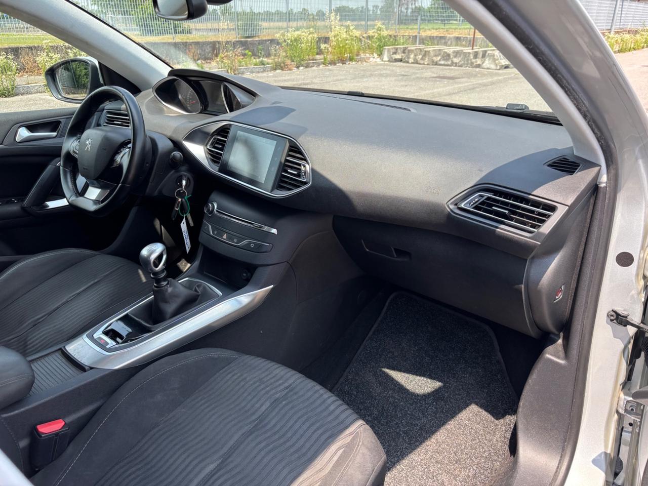 Peugeot 308 BlueHDi 1.6 120Cv GARANZIA