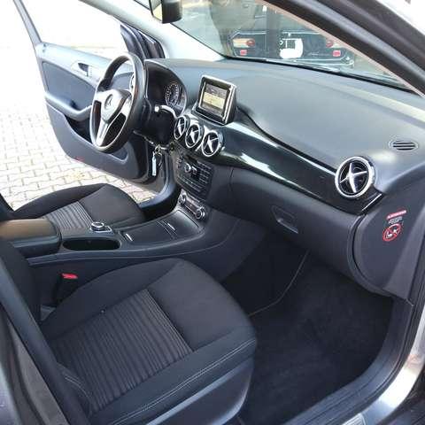 Mercedes-Benz B 180 benzina automatica E6...