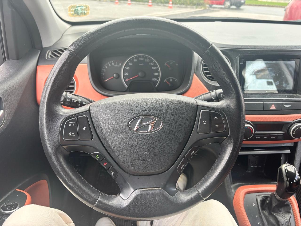 Hyundai i10 CAMBIO AUTOMATICO / GPL