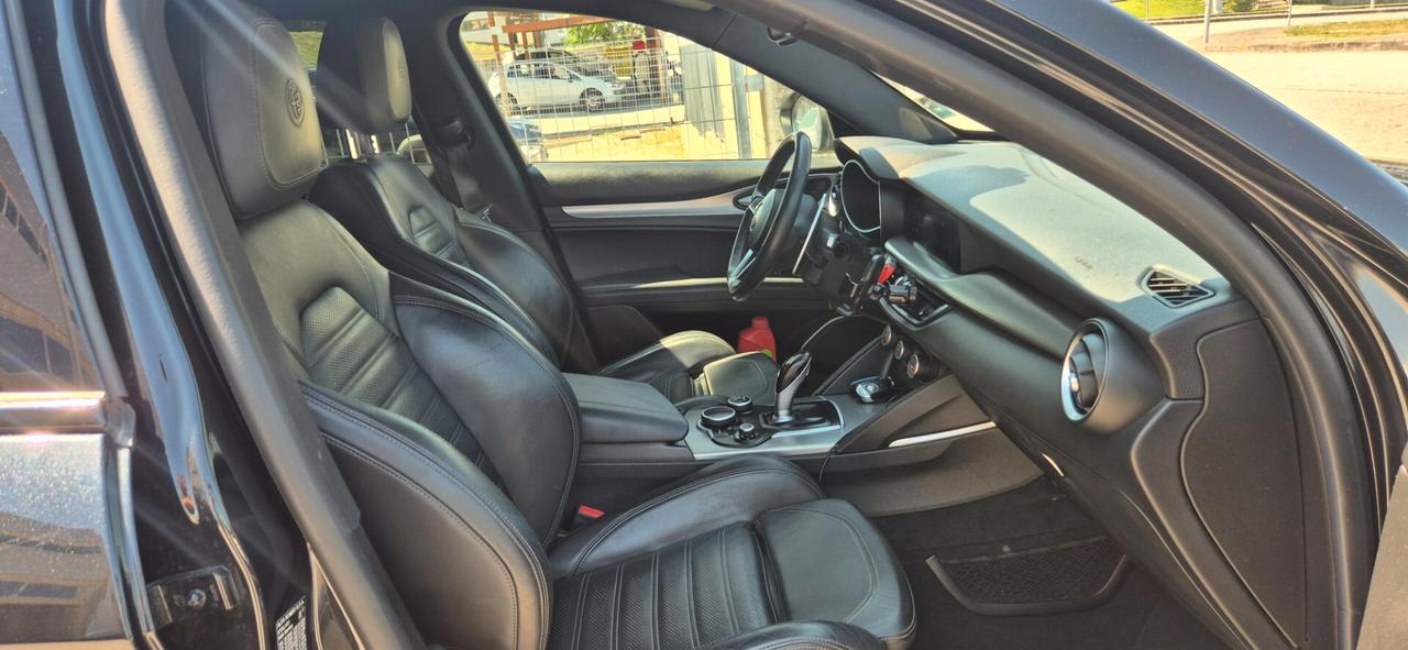 Alfa Romeo Stelvio 2.2 Turbodiesel 210 CV AT8 Q4 Executive