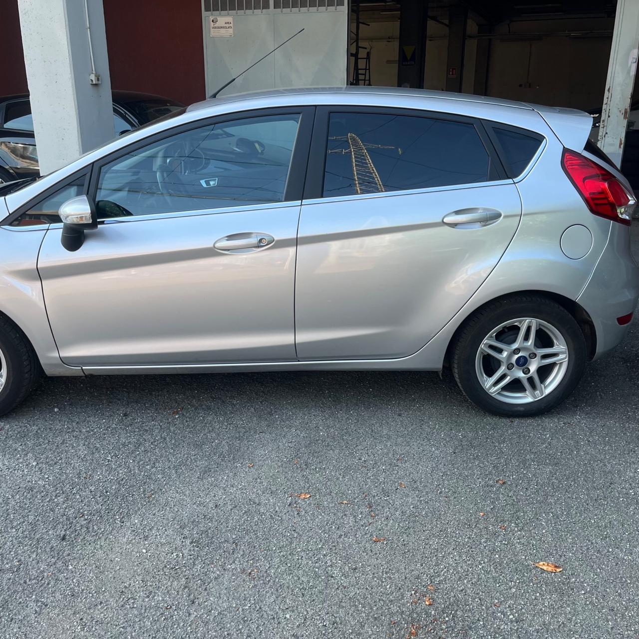 Ford Fiesta 1.0 80CV 5 porte Titanium
