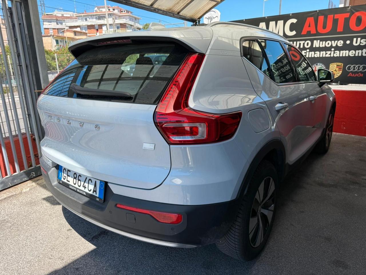 Volvo XC40 T4 Recharge Plug-in Hybrid R-design