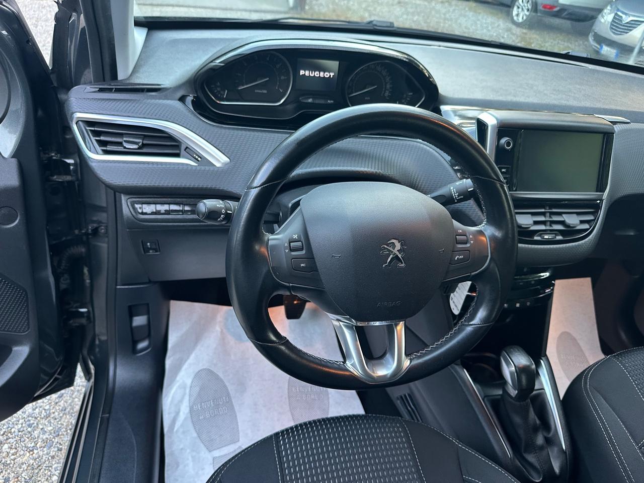 Peugeot 208 PureTech 82 5 porte Allure