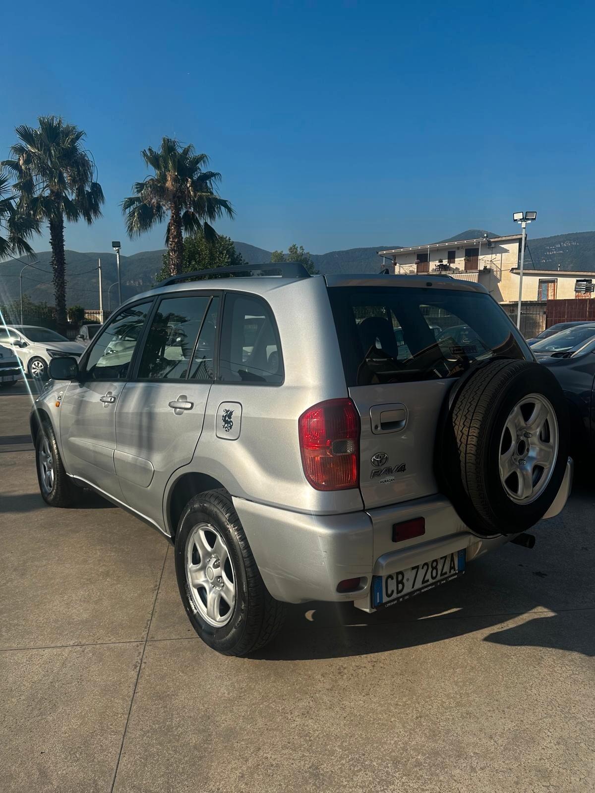 Toyota RAV 4 RAV4 2.0 Tdi D-4D cat 5 porte Sol
