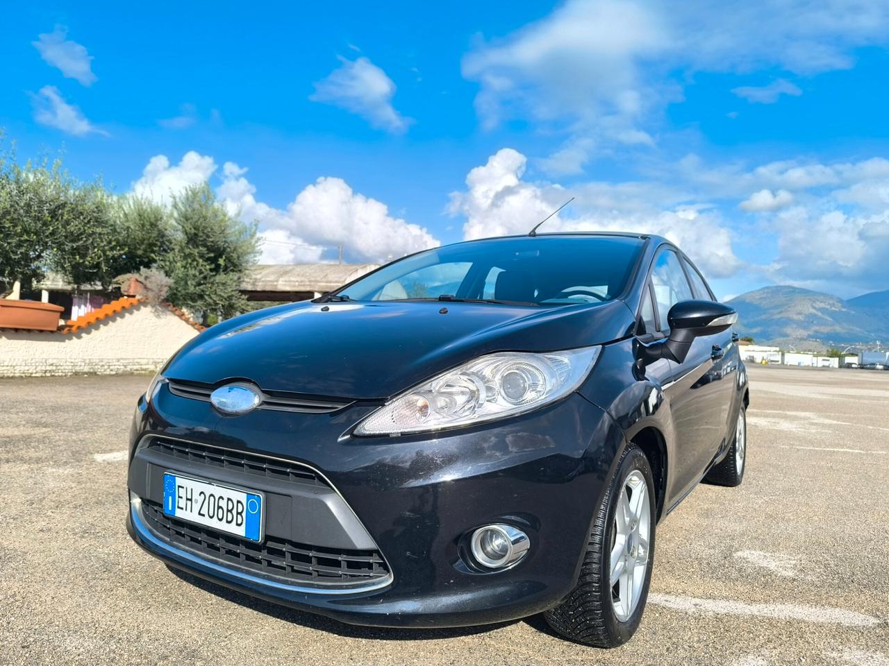 Ford Fiesta 1.4 TDCi 70CV 5 porte Titanium