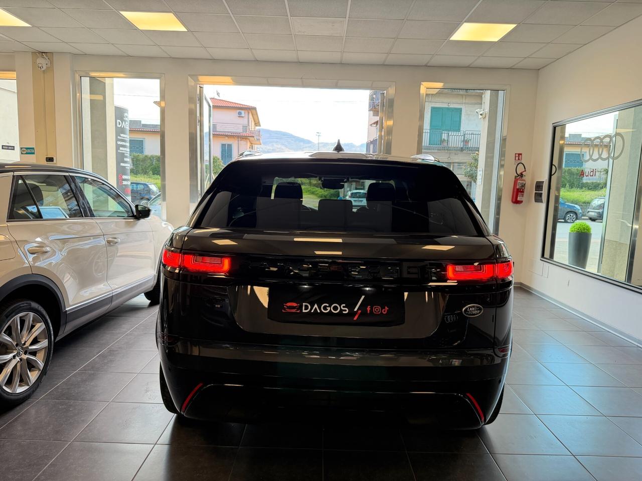 Land Rover Range Velar 2.0D I4 204 CV R-Dynamic HSE