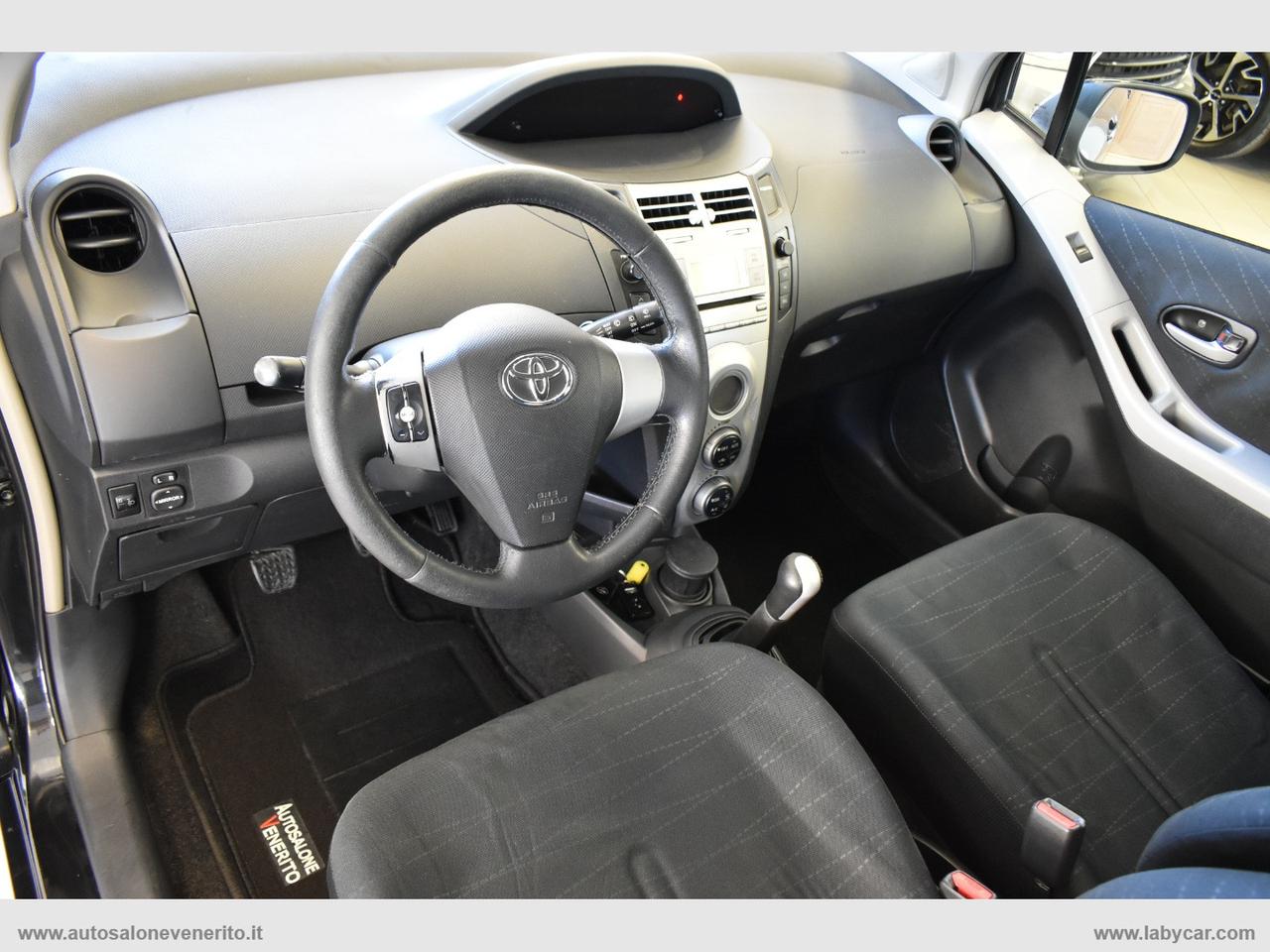 TOYOTA Yaris 1.4 D-4D 5p. Sol