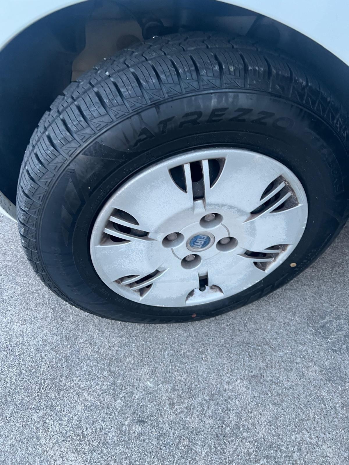 FIAT PANDA 1.2 BENZINA ANNO 2006 X NEOPATENTATI