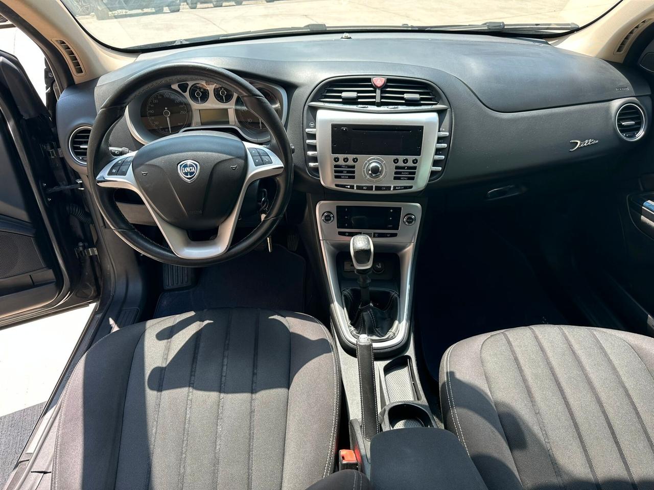Lancia Delta 1.6 MJT DPF Oro