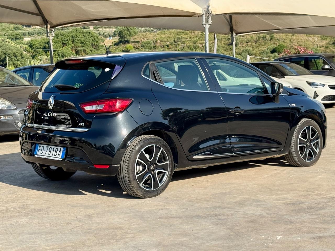 Renault Clio dCi 8V 75 CV Start&Stop 5 porte Energy Duel