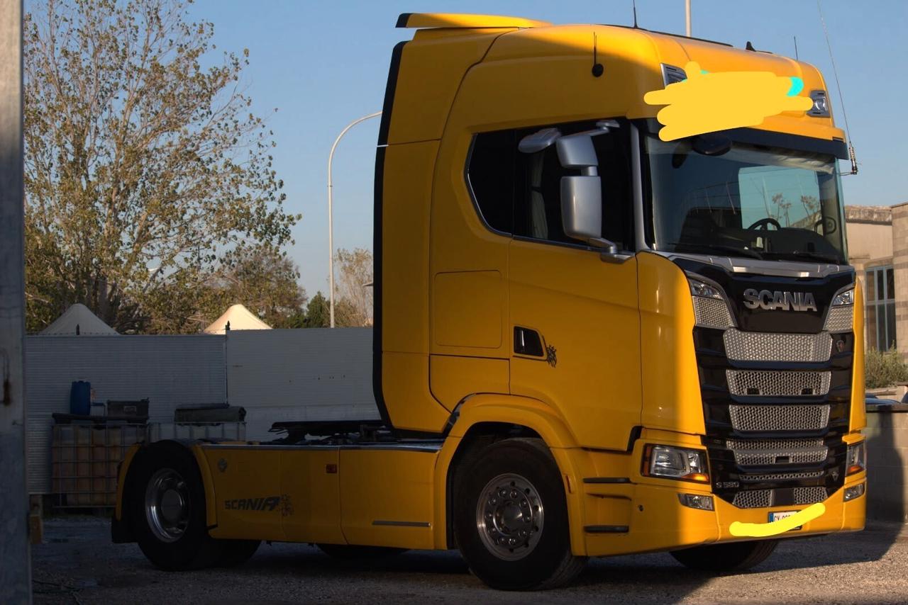 SCANIA S 580 CON IMPIANTO IDRAULICO