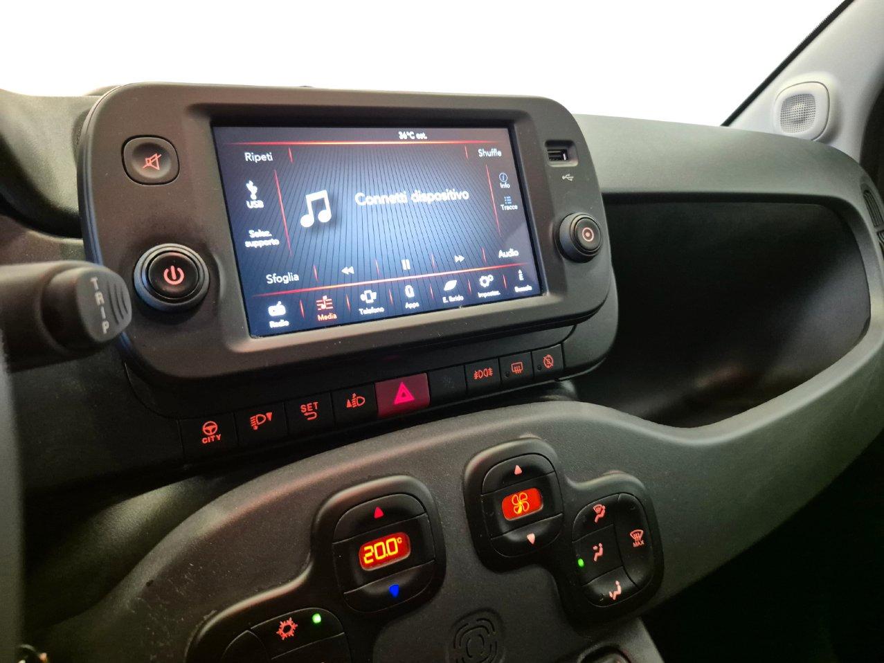 Fiat Panda 1.0 hybrid Citycross !! PREZZO REALE !! - NEOPATENTATI - Carplay - Sens. Park.