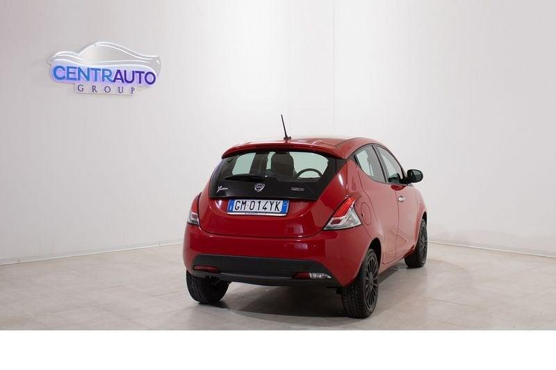 Lancia Ypsilon Ypsilon 1.0 firefly 70cv hybrid Silver