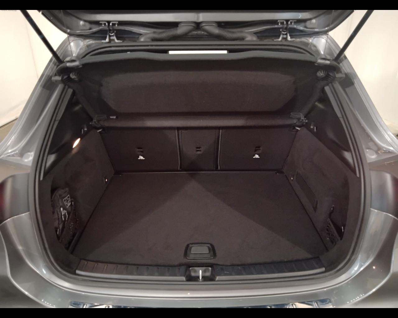 Mercedes-Benz GLA-H247 2020 - GLA 180 d Sport Plus auto