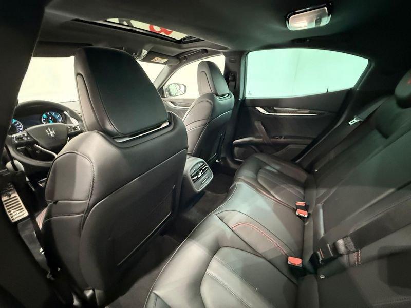 Maserati Ghibli V6 430 CV AWD Modena Ultima