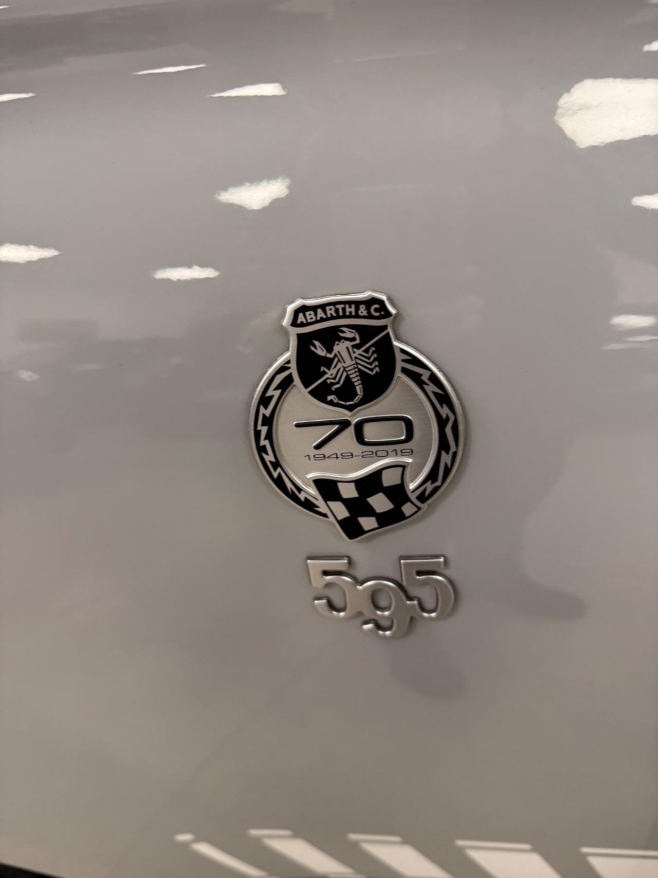 Abarth 595 1.4 Turbo T-Jet 180 CV Esseesse