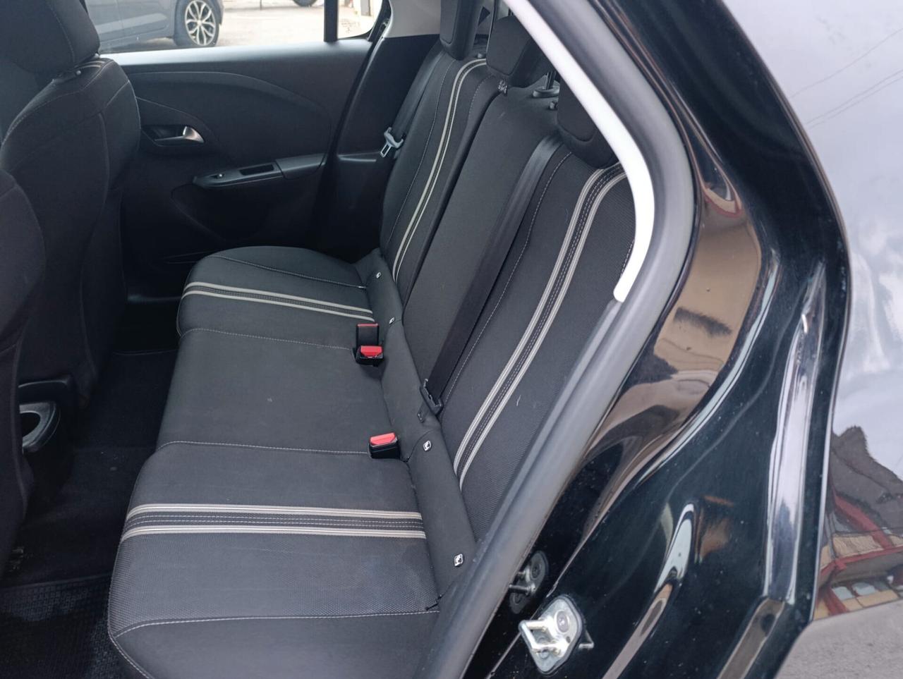 Opel Corsa 1.2 GS LINE